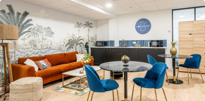 Espace partagé B’CoWorker illustrant le futur troisième centre de coworking à Poitiers dans un immeuble acquis par BMG Foncière.